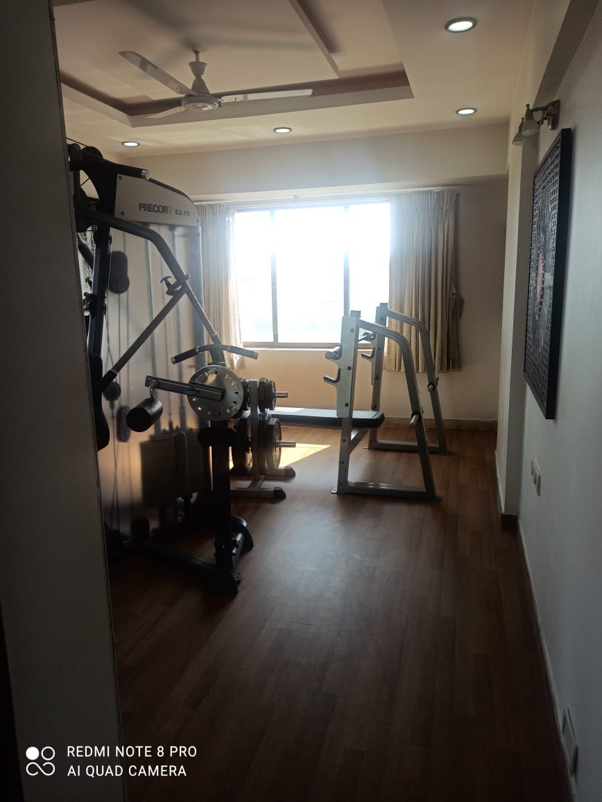 4 BHK Flat on Rent in Bandra West - Bayview